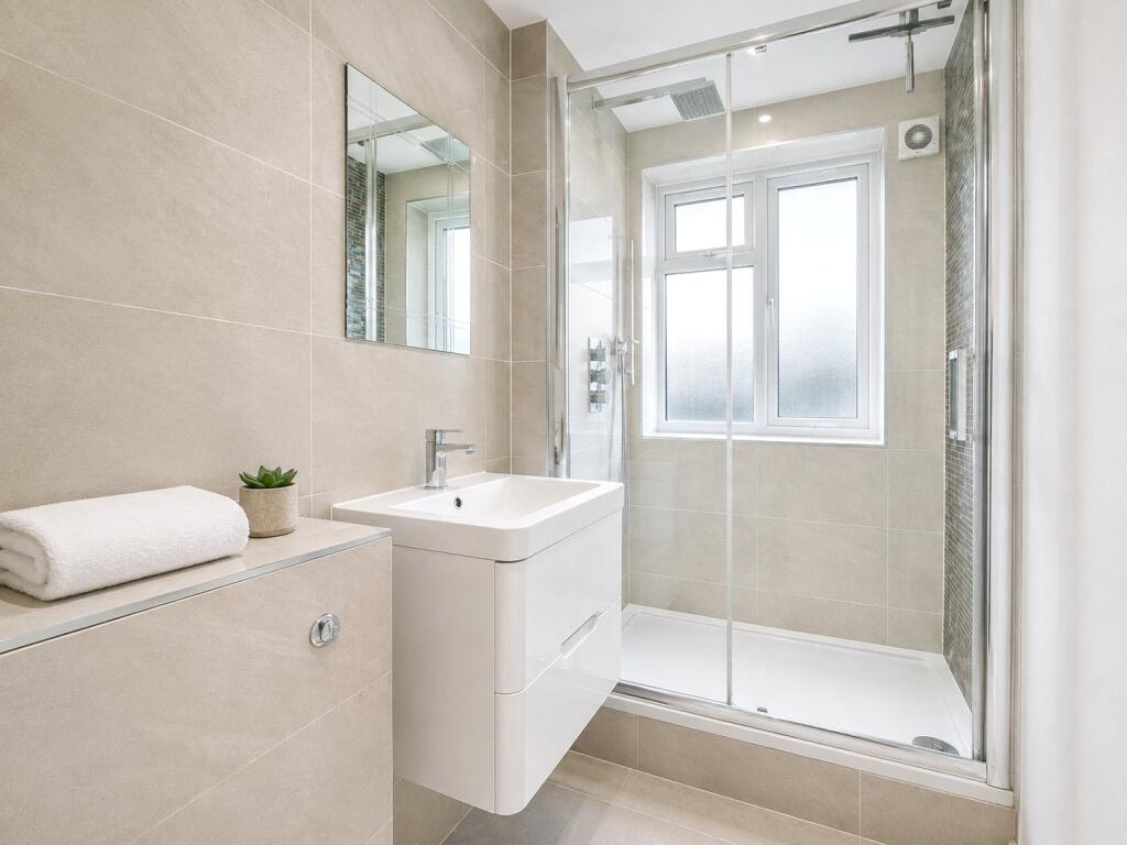 Apartment in London, Clapham Park, Stockwell - View 5