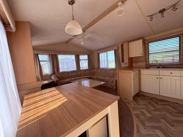 East Heslerton, Malton, YO17 8EN - View 4