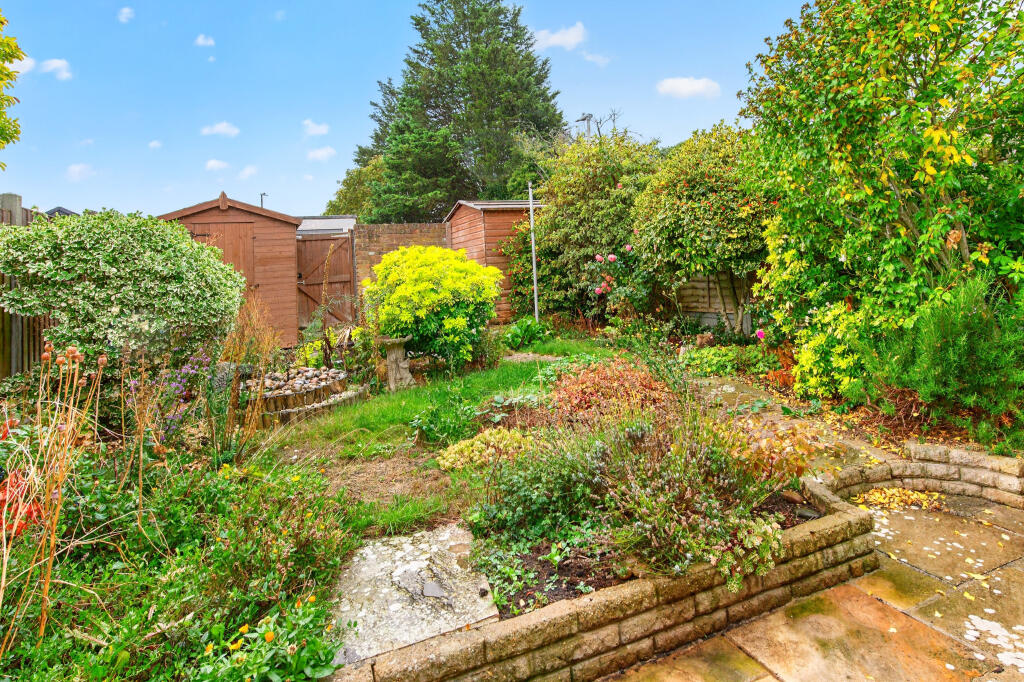 House in Southend-on-Sea - View 4