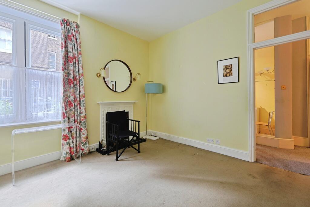 Apartment in London - View 3