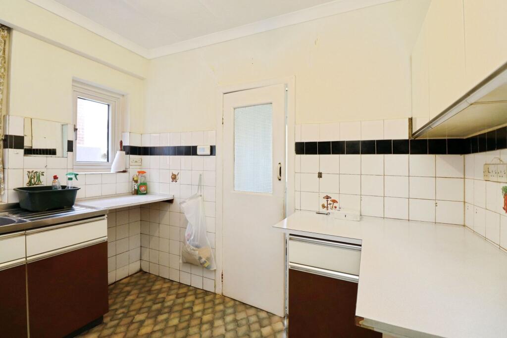 House in Bournemouth, Springbourne - View 5