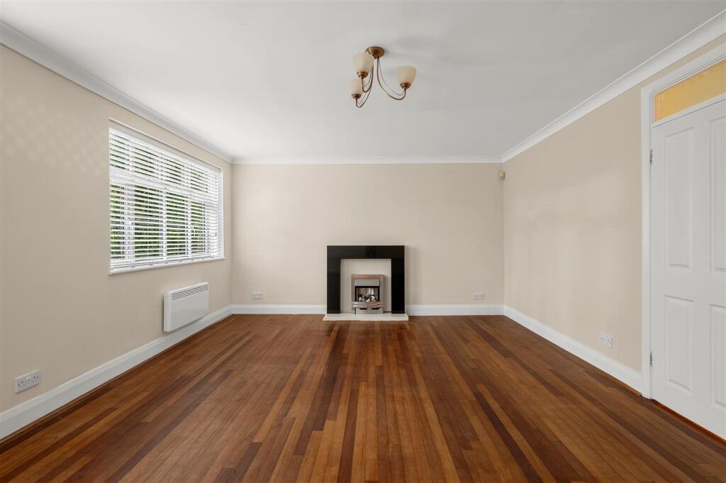 Apartment in London - View 2