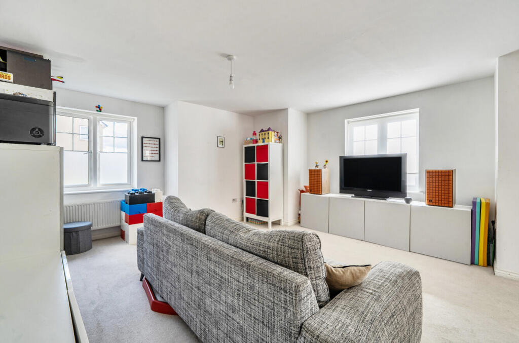Apartment in Hemel Hempstead, Berryfields - View 4