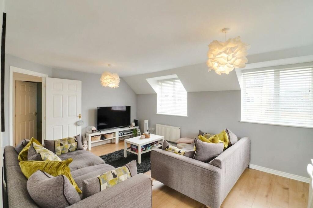 House in St Neots, Eynesbury - View 4
