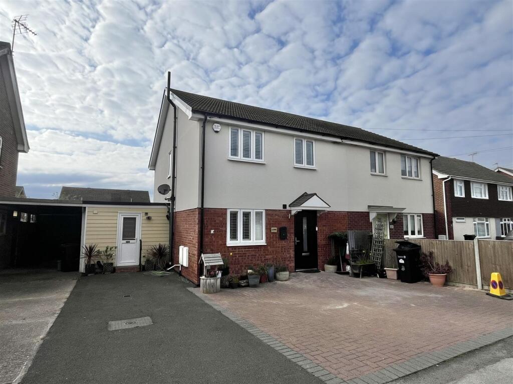 Main image of property: Cloes Lane, Clacton-on-Sea, Essex