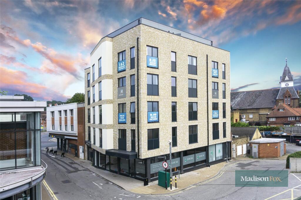 Main image of property: High Road, Loughton, Essex, IG10