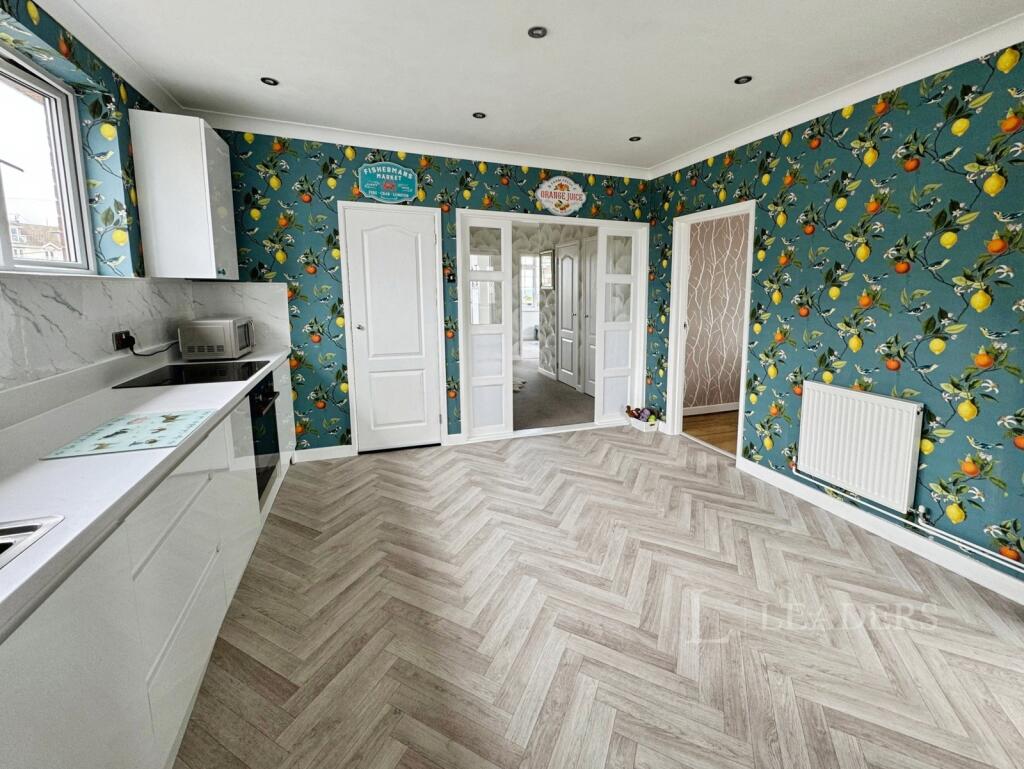 Apartment in Colchester - More