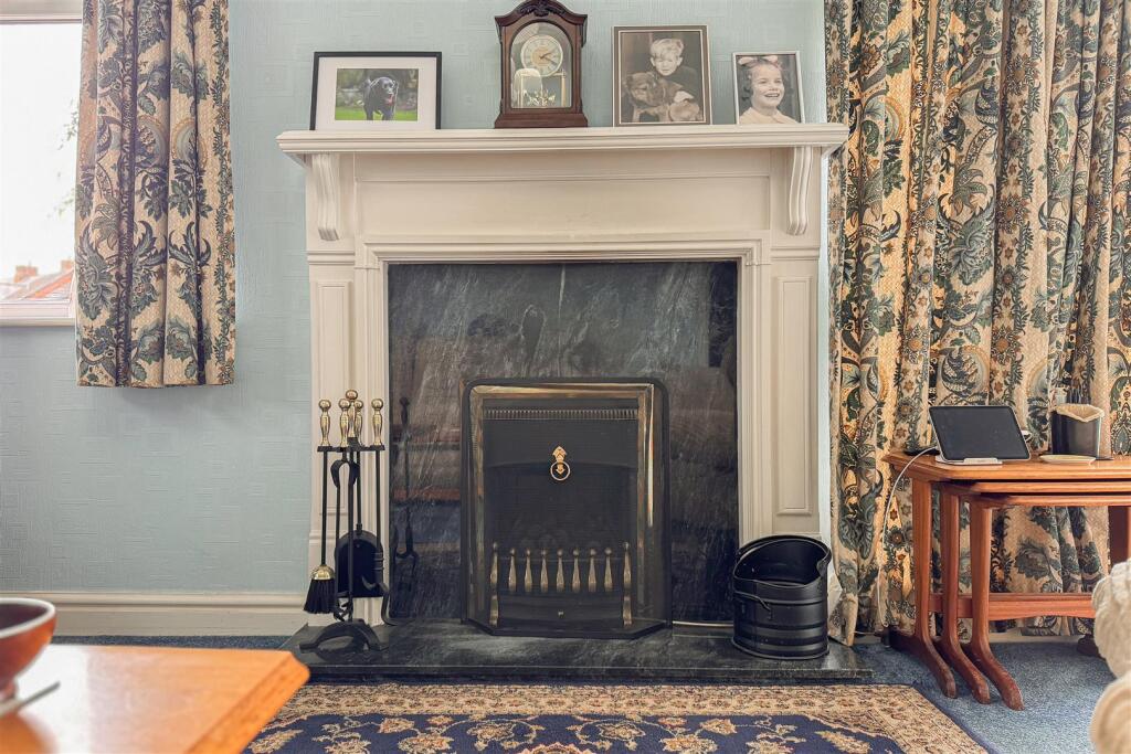 House in Harborough, Great Glen - View 4
