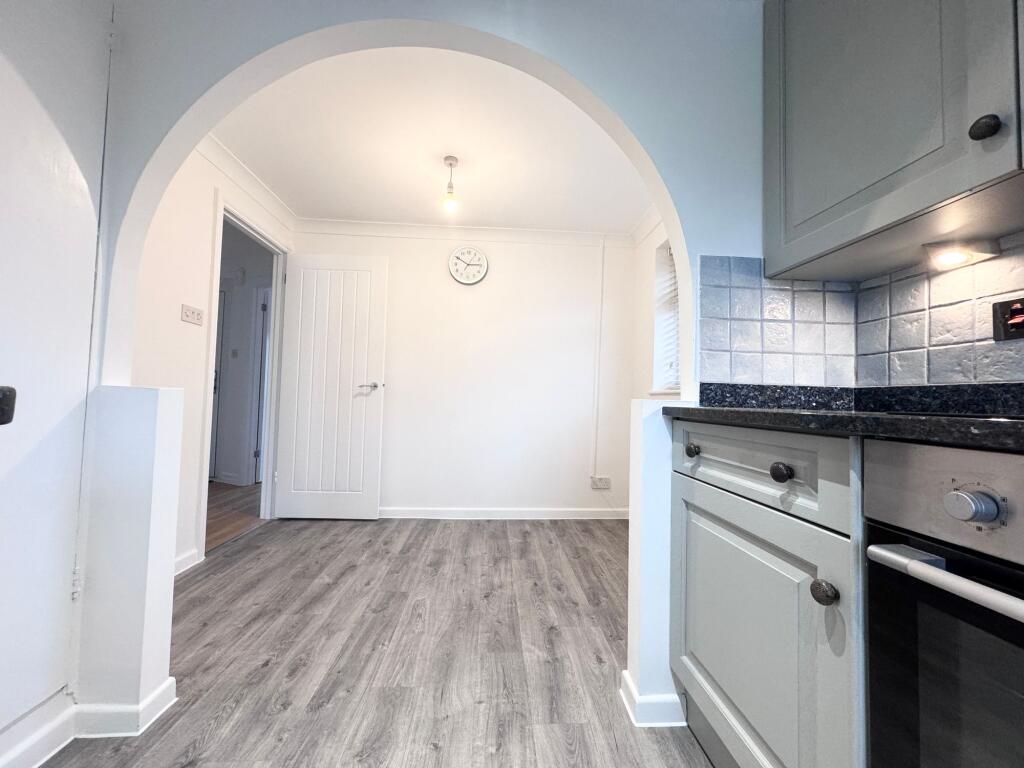 House in Southampton - More
