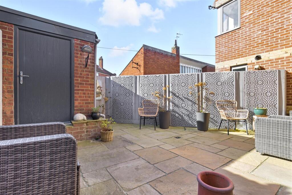 Fieldstile Road, Southwold photo 4