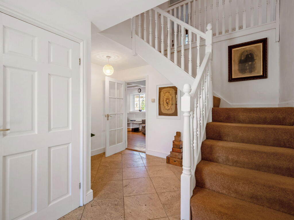 House in Eydon, West Northamptonshire - View 6