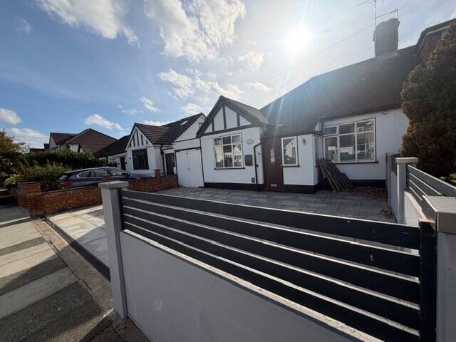 2-bed semi-detached on Waverley Avenue, TWICKENHAM, TW2 6DJ, £650,000