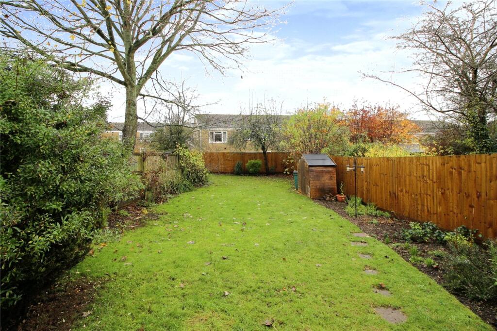Chesterton Lane, Cirencester, Gloucestershire, GL7 photo 4