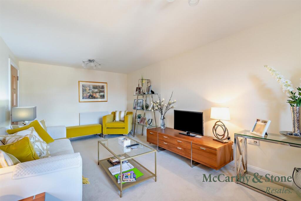 Apartment in Tonbridge - View 5