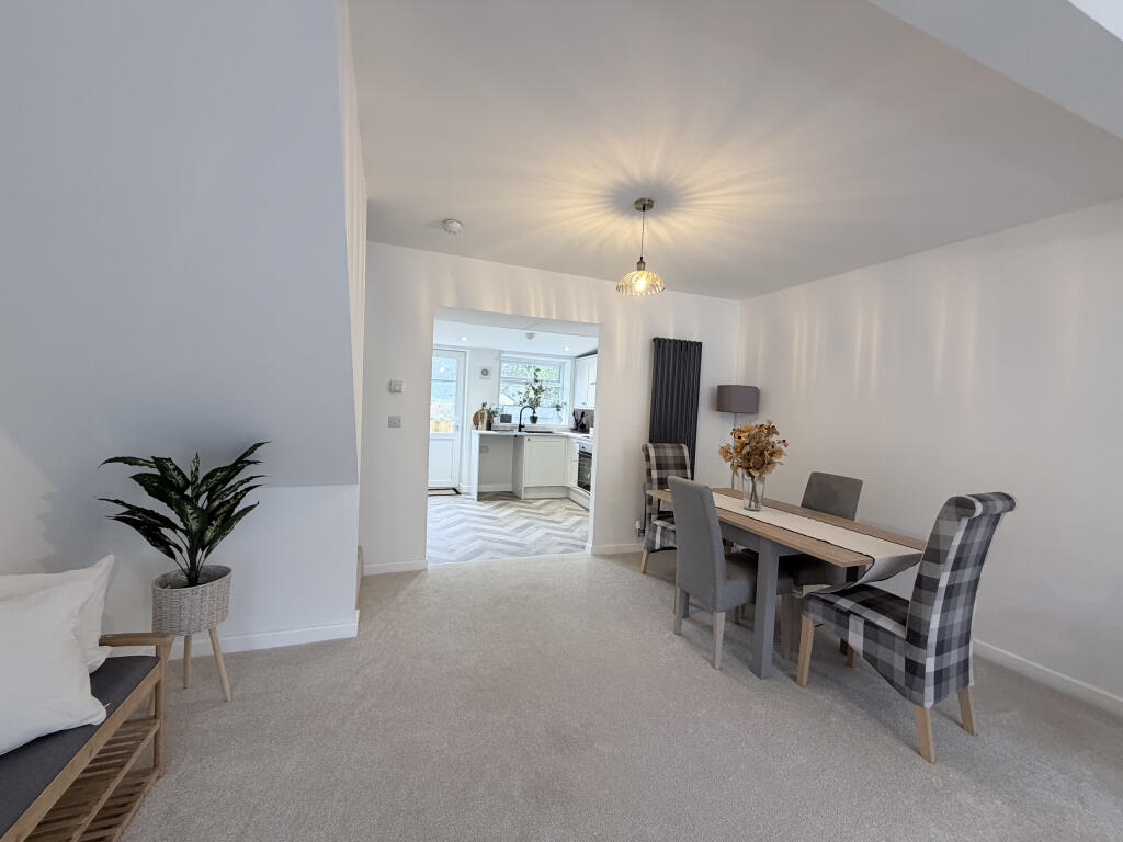 House in Cardiff, Treherbert - View 4