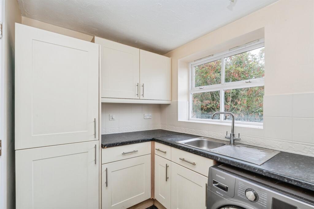 Apartment in Southampton - View 5