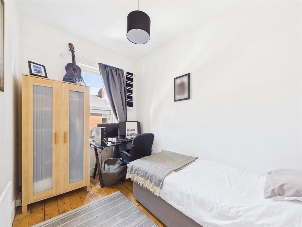 Apartment in Newcastle upon Tyne - More