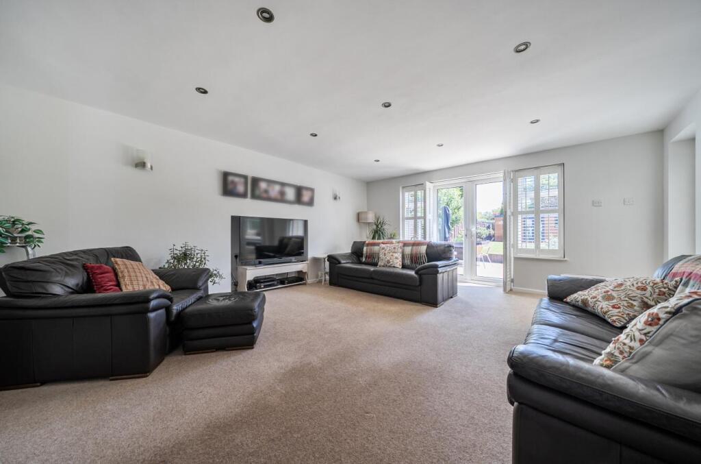 House in Redhill - View 5
