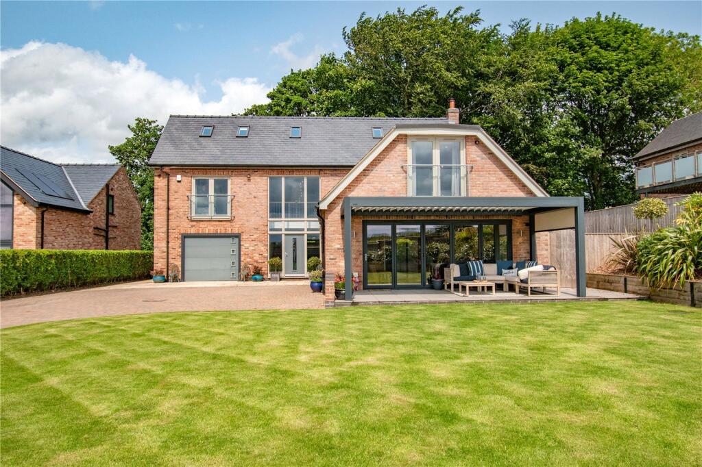 Main image of property: Whitegate Rise, Caistor, Lincolnshire, LN7