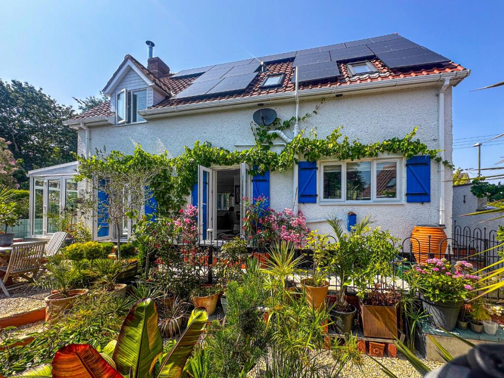 House in Taunton - View 2