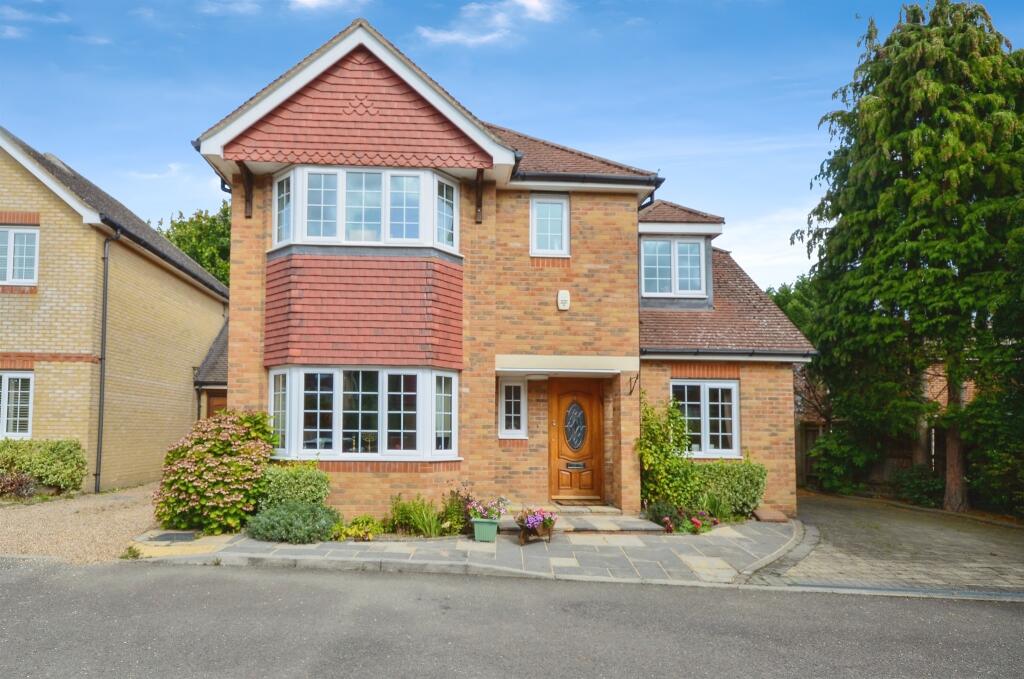 Main image of property: Jays Close, Bricket Wood, St. Albans