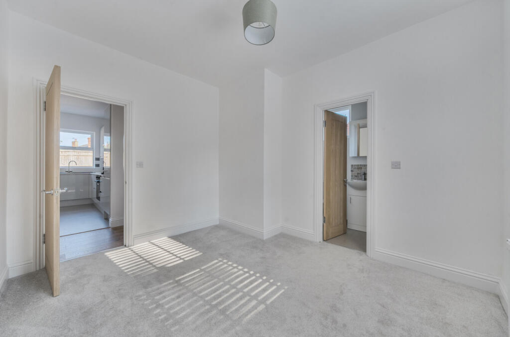 House in Reading - View 5