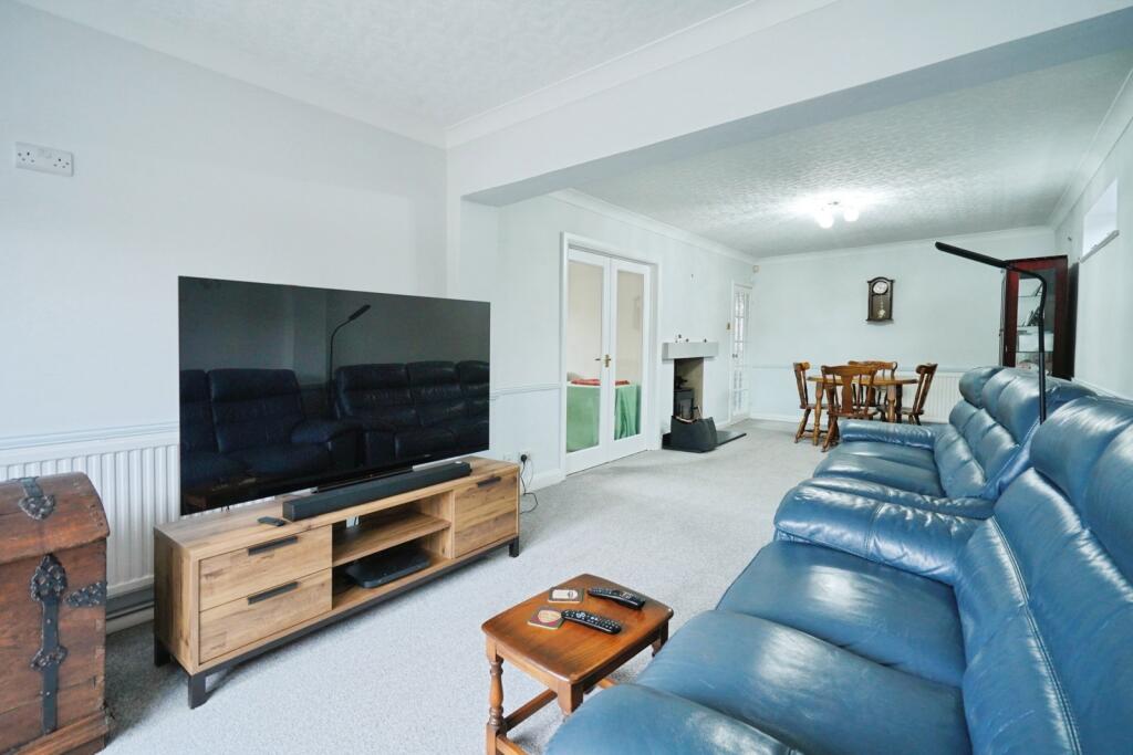 Mossdale, COALVILLE, Leicestershire, LE67 photo 3