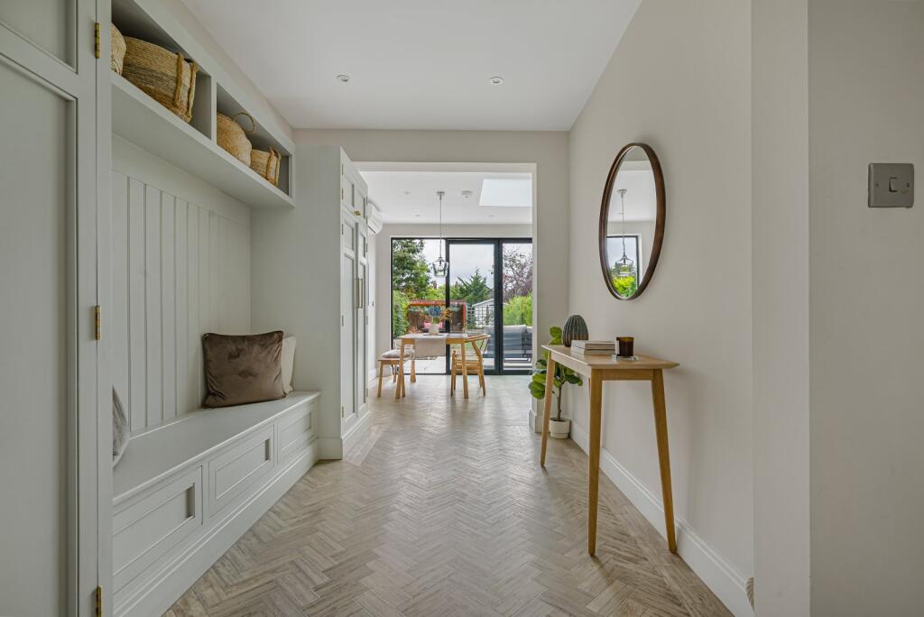 House in London - View 4
