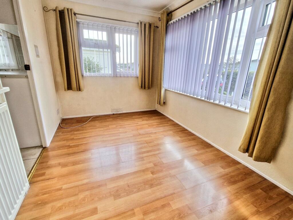 Cat and Fiddle Park Home, Clyst St Mary, Exeter photo 3