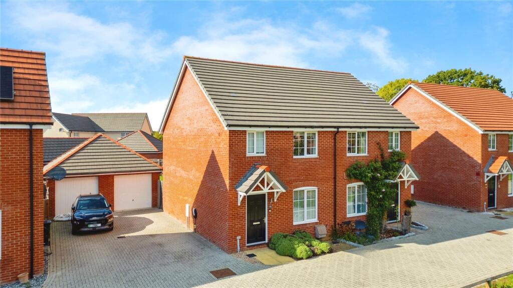 Main image of property: Shipridge Drive, Spencers Wood, Reading, Berkshire, RG7