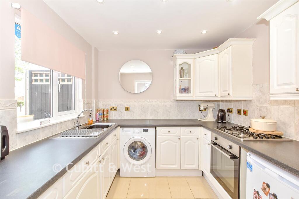 George Street, Portsmouth, Hampshire - View 2