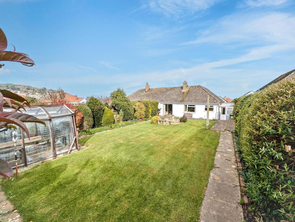 Paganel Close, Minehead photo 4
