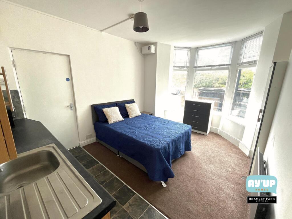 Main image of property: Flat 1, 242 Sheffield Road, Barnsley S70 4PJ