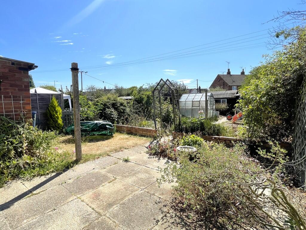 Cedar Avenue, Tiptree photo 3