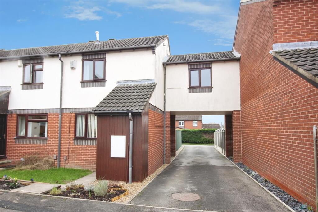 Main image of property: Birchfields Rise, Leeds