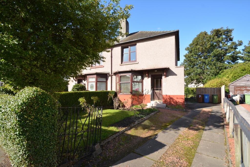 3-bed semi-detached on 25 Strowan Crescent, Shettleston, Glasgow, G32 9DW, £162,500