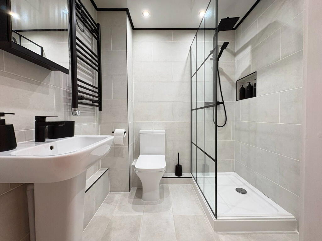 Apartment in Liverpool - View 5