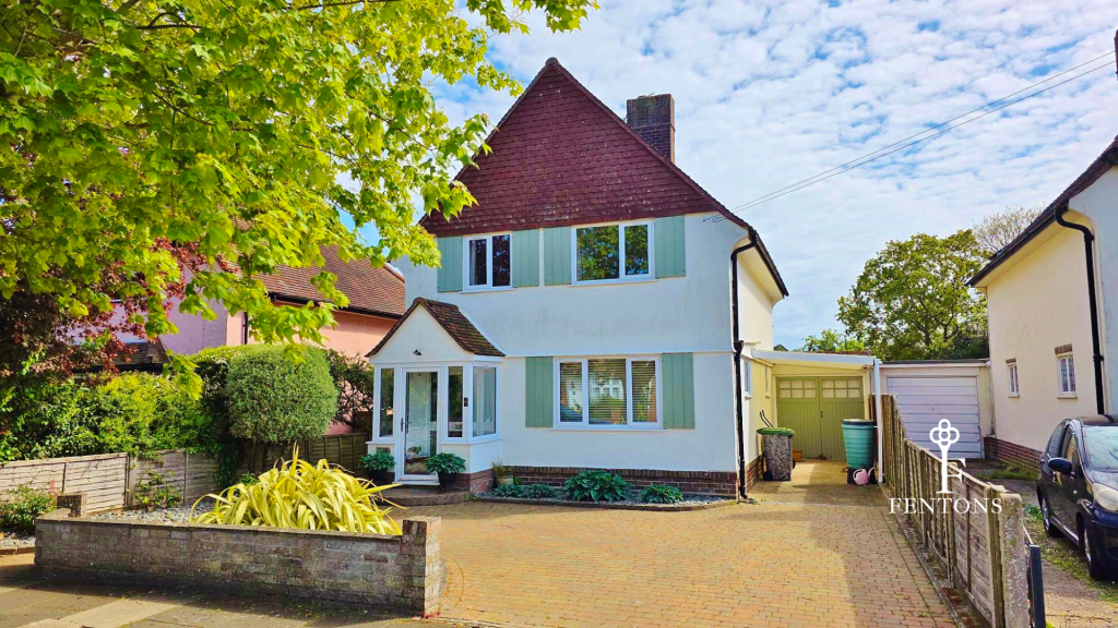 3-bed detached on Greenway, Frinton-on-Sea, £575,000