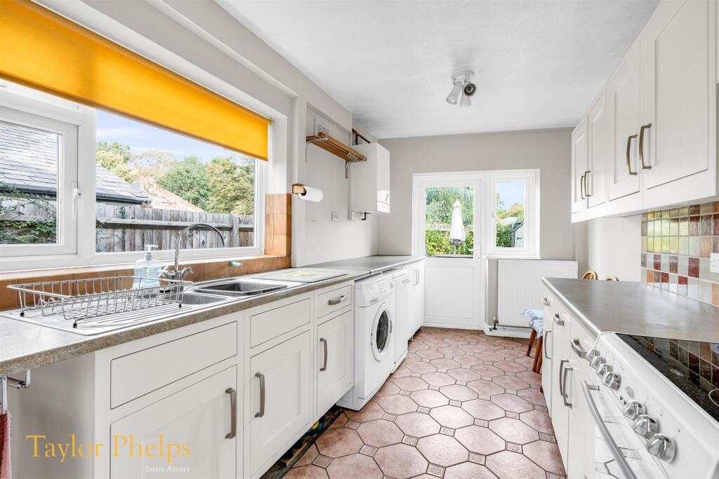House in Hertford, Sele Farm, Hertingfordbury - View 2