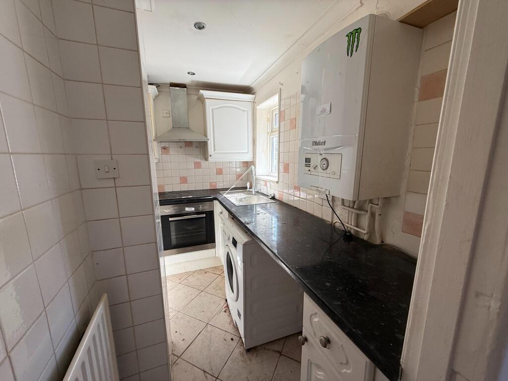 Apartment in Bournemouth, Springbourne - View 4