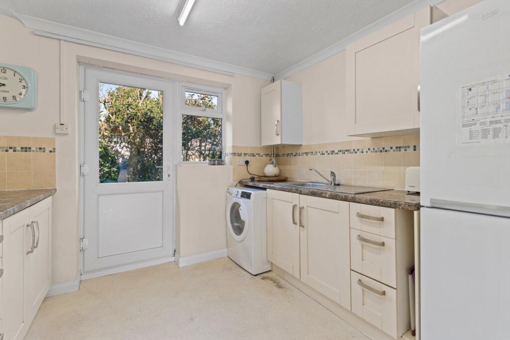 Dacre Road, Herstmonceux, Hailsham, BN27 – další
