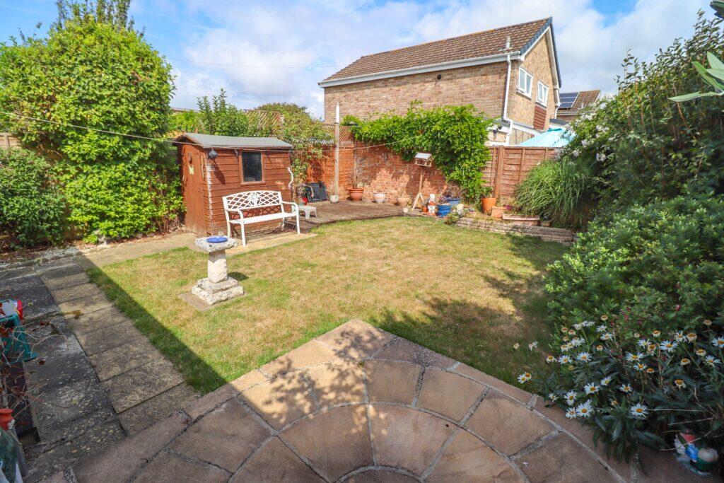 Sidlesham Close, Hayling Island photo 2