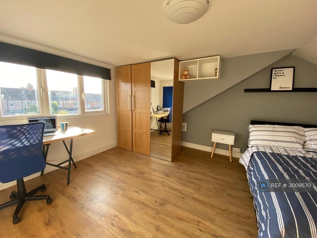 House in Coventry, Chapelfields - View 2