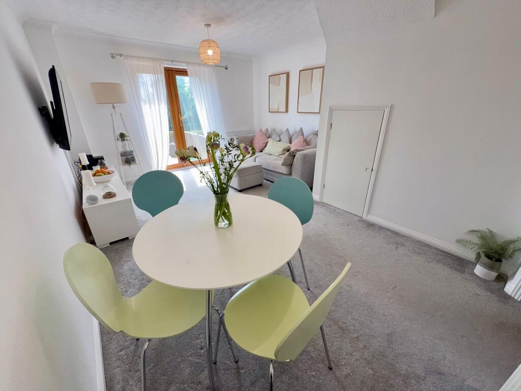 House in Torquay, Barton - More