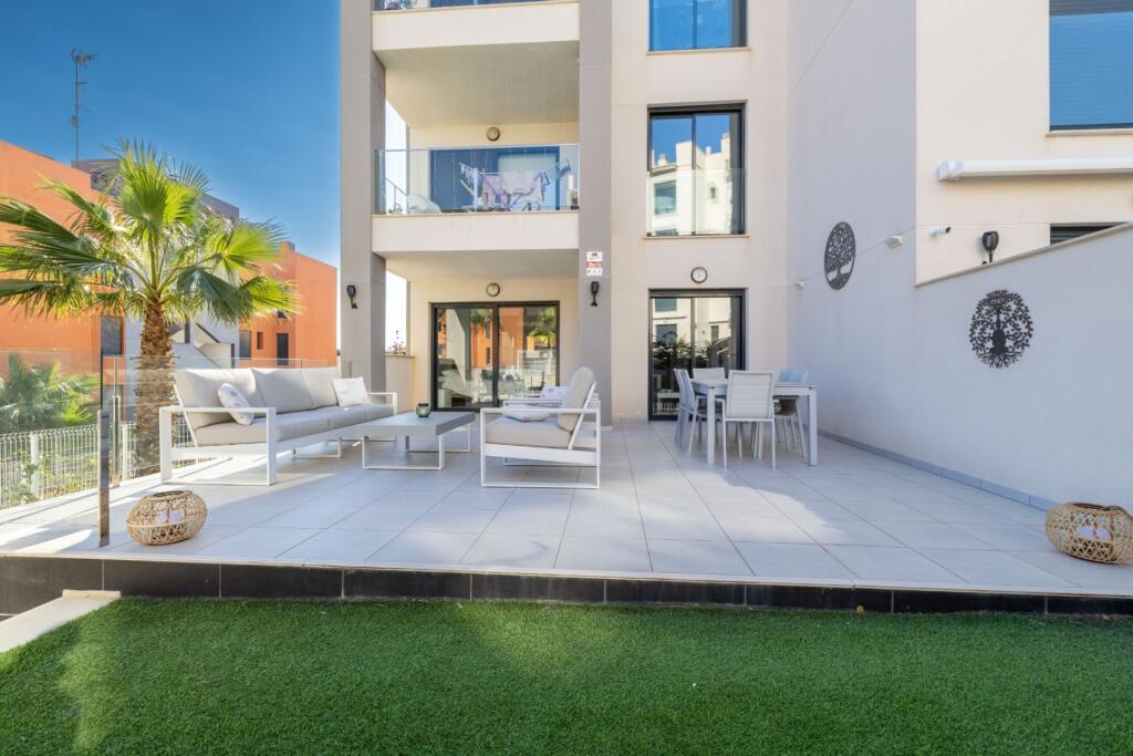 Main image of property: Valencia, Alicante, Villamartin