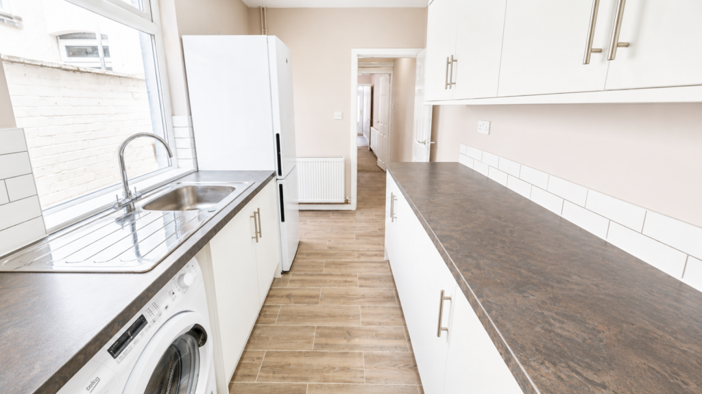 Main image of property: Warwards Lane, Selly Oak, Birmingham, B29 7DJ
