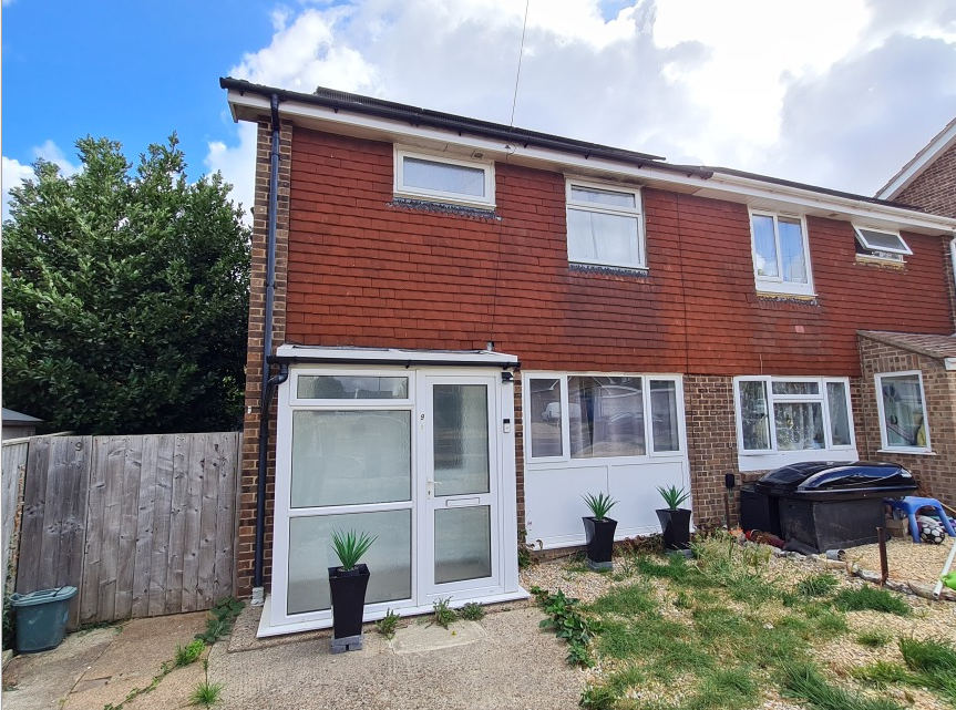 Main image of property: Spring Walk | NEWPORT