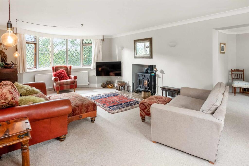 House in Stratford-on-Avon, Weethley Gate, Arrow with Weethley CP - View 3