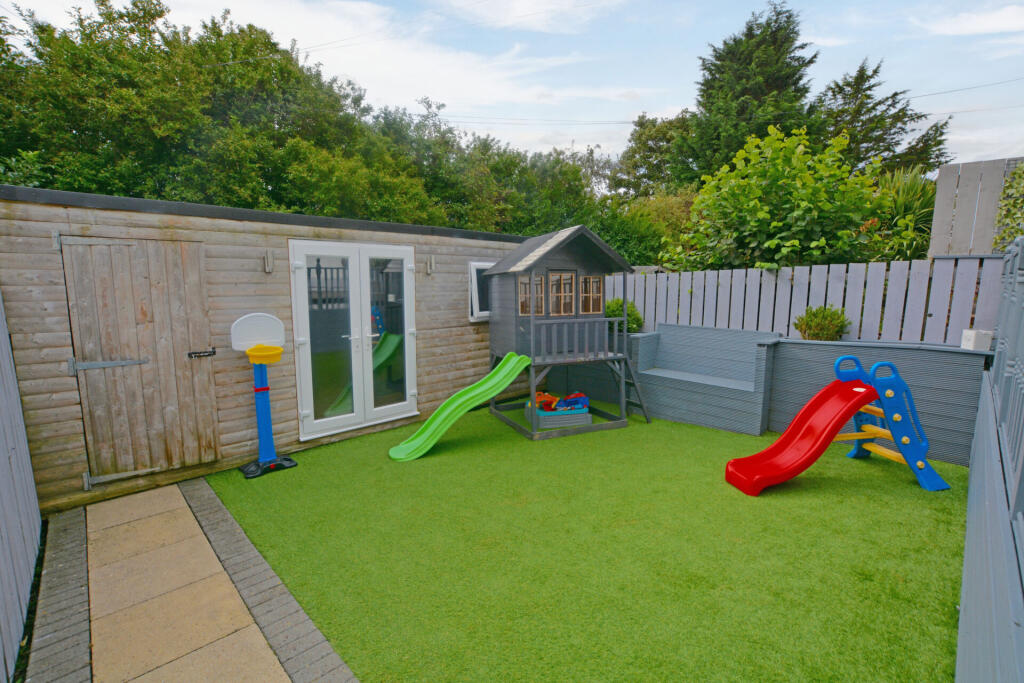 22 Thornwood Avenue, Ayr, KA8 0NS photo 2