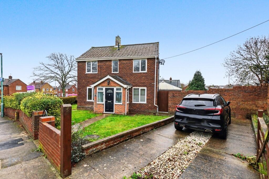 2-bed semi-detached on Beechings Way, Twydall,, £300,000